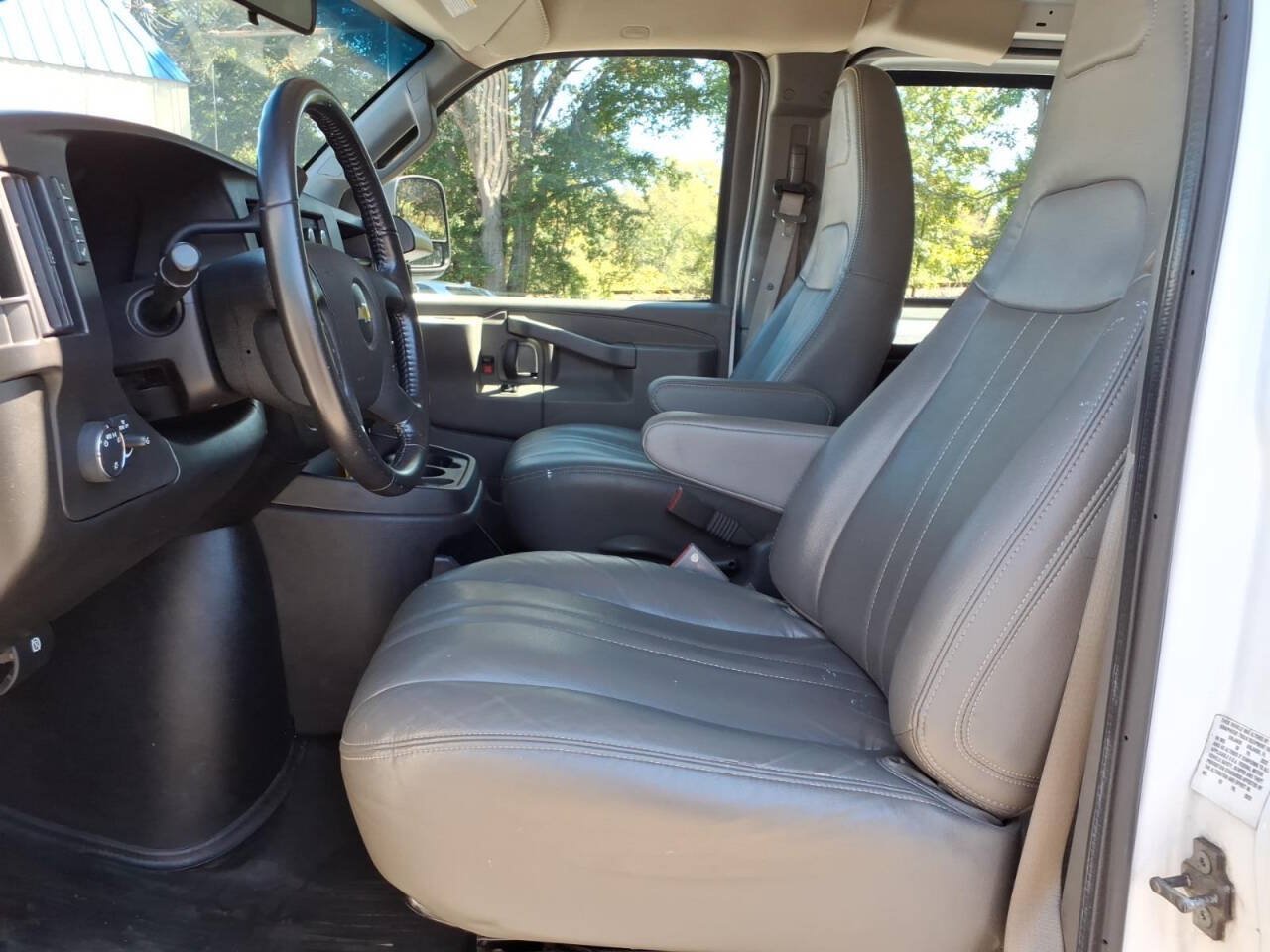 Used 2022 Chevrolet Express 2500 Extended w/ Driver Convenience Package RWD image 16