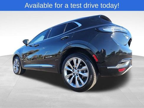 Used 2023 Buick Envision Avenir image 3