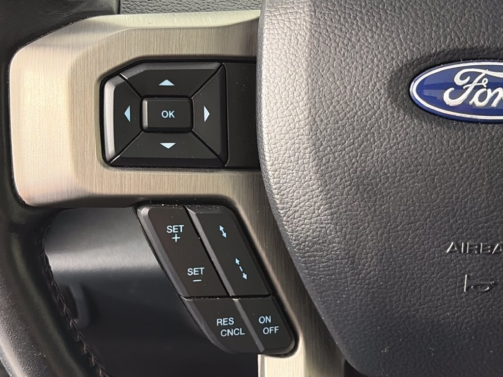 Used 2022 Ford F350 Platinum w/ Tremor Off-Road Package AWD/4WD image 17