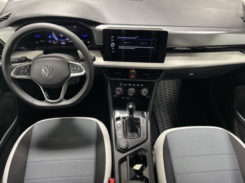New 2025 Volkswagen Taos S image 17