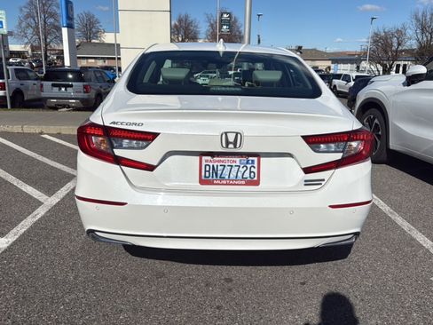 Certified 2019 Honda Accord Touring image 9