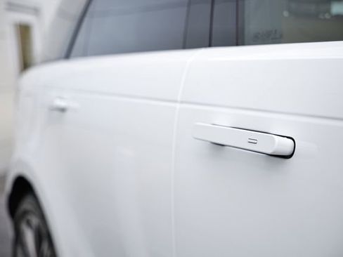 New 2026 Land Rover Range Rover Sport Dynamic SE AWD/4WD image 15