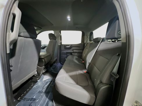 Used 2021 Chevrolet Silverado 1500 W/T w/ WT Convenience Package AWD/4WD image 16