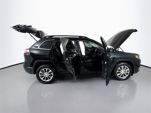 Used 2022 Jeep Cherokee Latitude Lux w/ Sun & Sound Group image 29