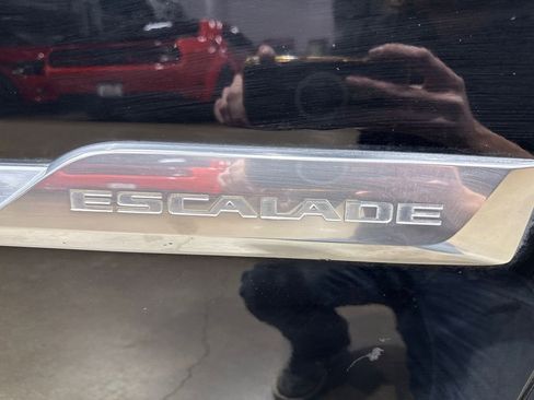 Used 2015 Cadillac Escalade Premium RWD image 54