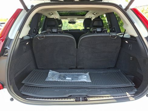 Certified 2024 Volvo XC90 B5 Core w/ Protection Package Premier image 28