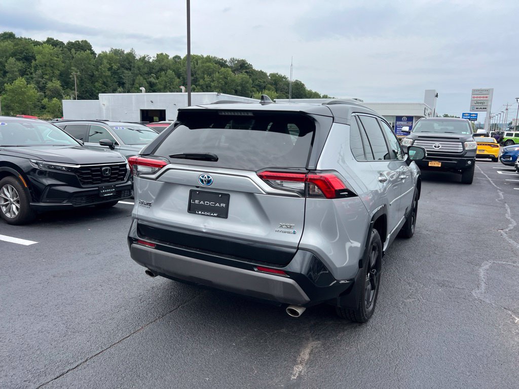 Used 2020 Toyota RAV4 XSE w/ All Weather Liner Package AWD/4WD image 5