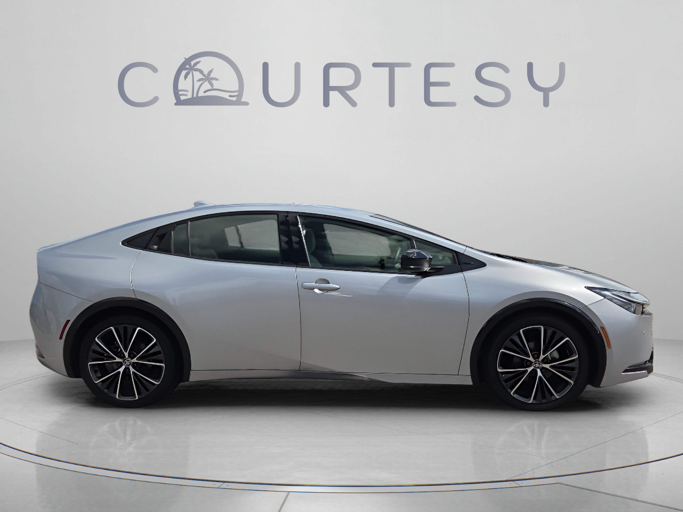 Certified 2023 Toyota Prius XLE FWD image 6