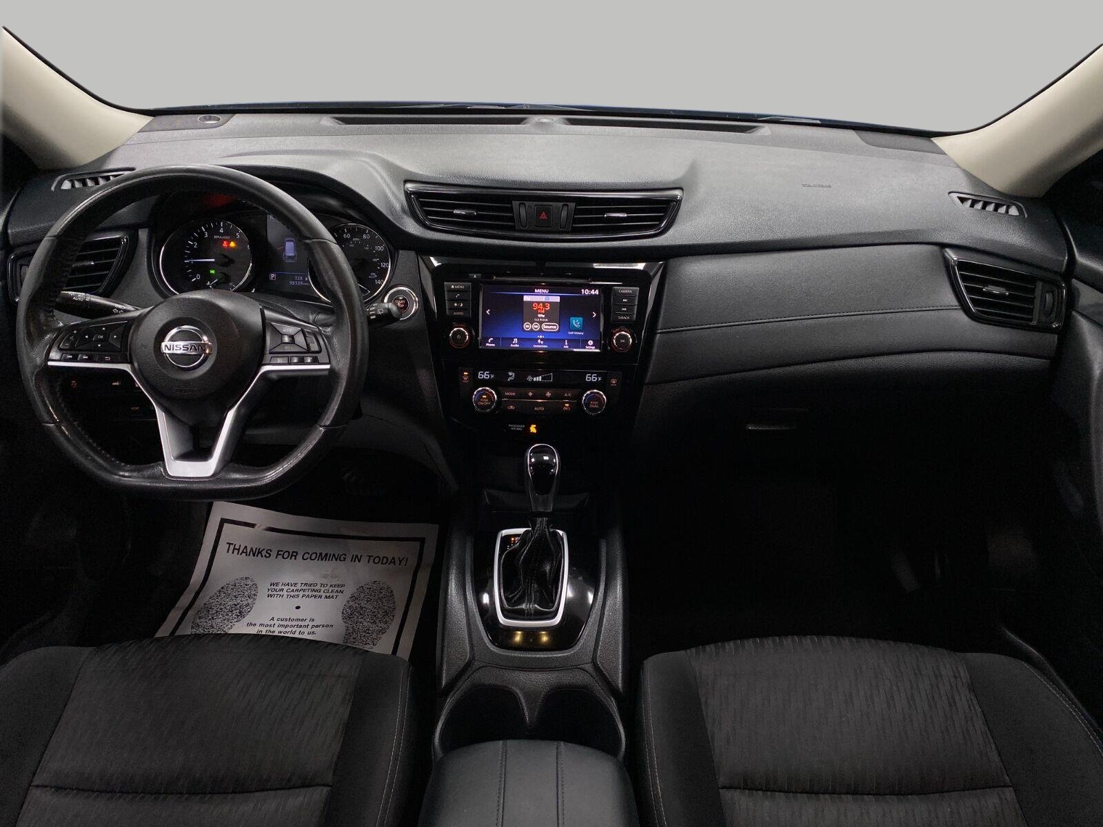 Used 2018 Nissan Rogue SV FWD image 22