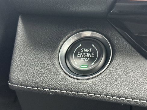 Used 2025 Buick Enclave Preferred image 27