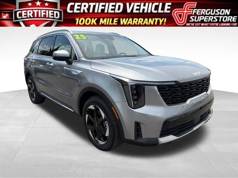 Certified 2025 Kia Sorento EX FWD image 1