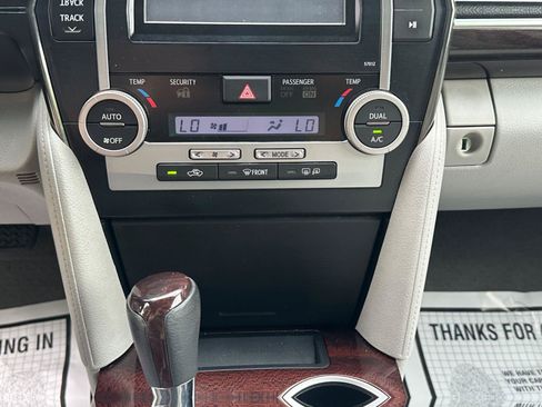 Used 2012 Toyota Camry XLE FWD image 20