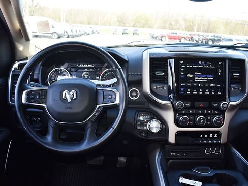 Used 2019 RAM 1500 Laramie AWD/4WD image 19