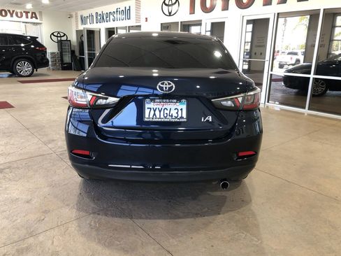 Used 2017 Toyota Yaris iA image 2