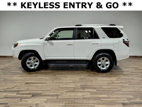 Used 2020 Toyota 4Runner SR5 image 15