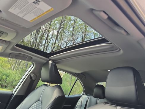 Used 2024 Toyota Camry SE image 29