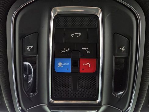 Used 2023 Jeep Grand Cherokee Altitude image 28