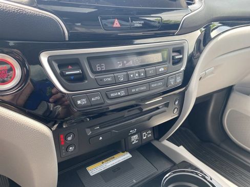 Used 2022 Honda Pilot Elite image 33