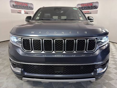 Used 2024 Jeep Wagoneer L Series II w/ Flexible Seating Group AWD/4WD image 9