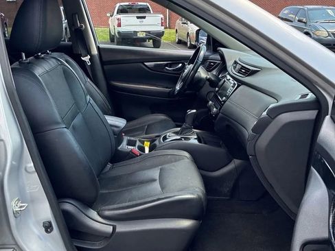 Used 2018 Nissan Rogue SL AWD/4WD image 17