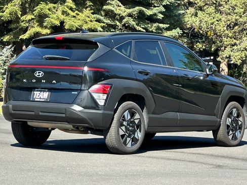 Used 2024 Hyundai Kona SEL AWD/4WD image 4