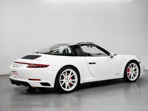 Used 2019 Porsche 911 Targa 4 GTS w/ GTS Interior Package AWD/4WD image 4