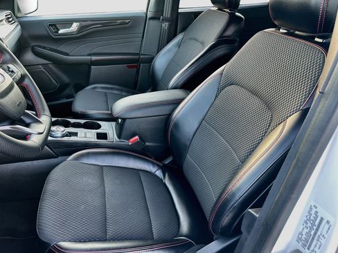 Certified 2023 Ford Escape ST-Line w/ Tech Pack #1 FWD image 20