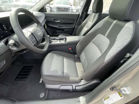 New 2026 Nissan Sentra SV w/ SV Convenience Package image 13