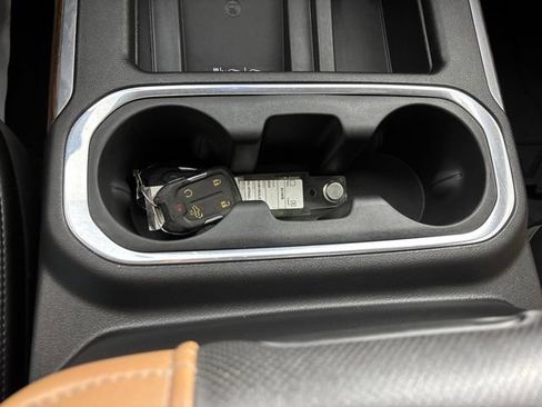 Used 2020 Chevrolet Silverado 1500 High Country w/ Safety Package II AWD/4WD image 45