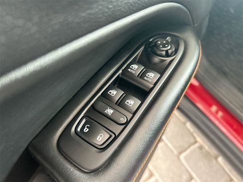 Used 2018 Jeep Compass Limited w/ Navigation Group image 12