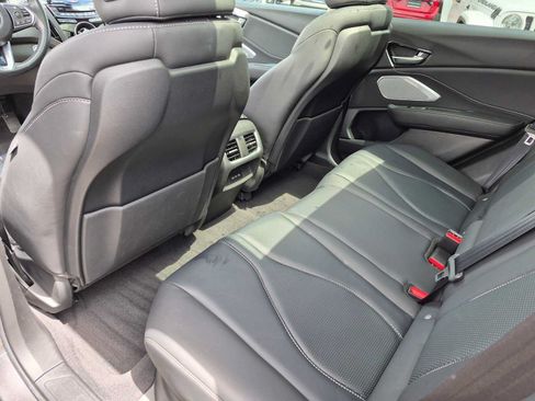 Used 2025 Acura RDX SH-AWD w/ Technology Package image 16