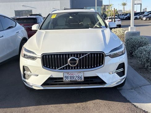 Used 2023 Volvo XC60 B5 Ultimate FWD image 2
