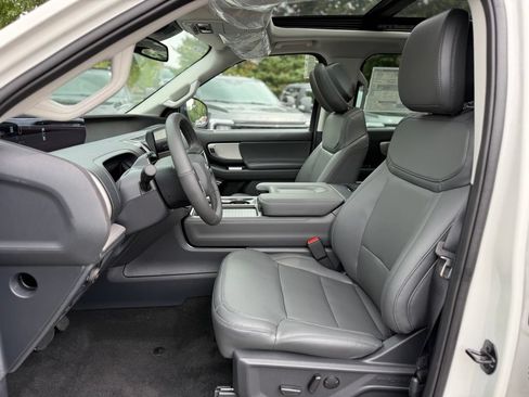 New 2027 Ford Expedition Active AWD/4WD image 15