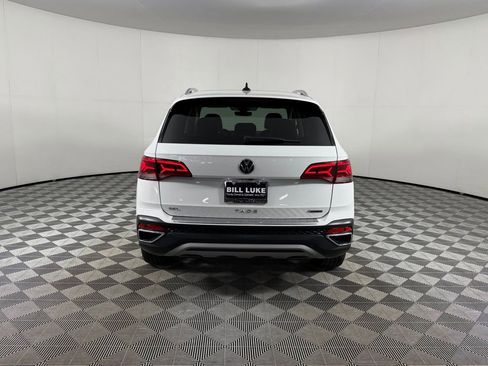 Used 2023 Volkswagen Taos SEL AWD/4WD image 9