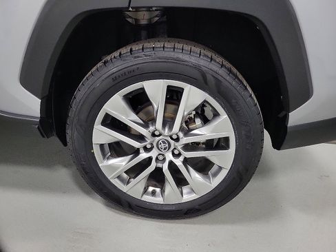 Certified 2020 Toyota RAV4 XLE Premium image 8