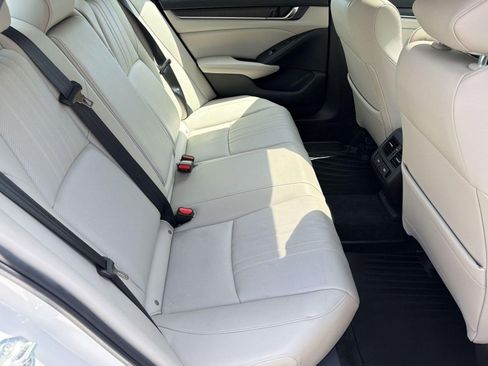 Used 2022 Honda Accord Touring image 28