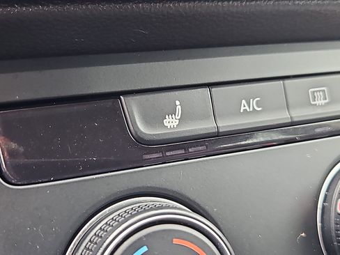 Certified 2022 Volkswagen Taos S image 12