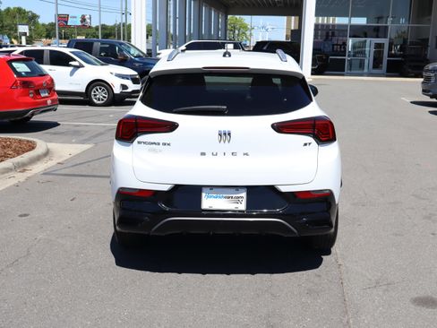 Used 2024 Buick Encore GX Sport Touring w/ Comfort Package FWD image 9