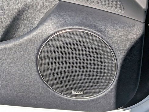 Used 2025 Genesis GV70 3.5T Sport w/ Sport Advanced Package image 16