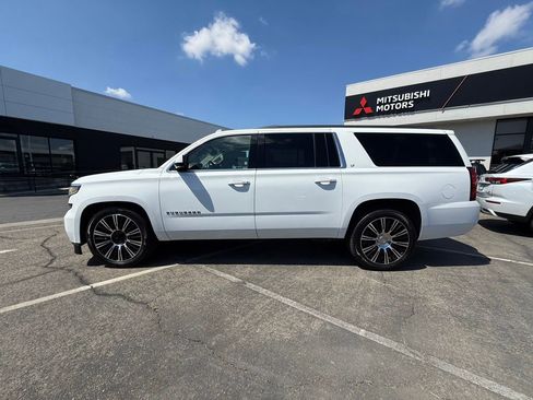 Used 2019 Chevrolet Suburban LT RWD image 6