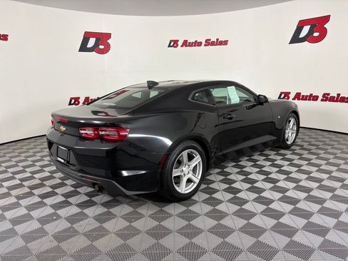 Used 2020 Chevrolet Camaro LT RWD image 7
