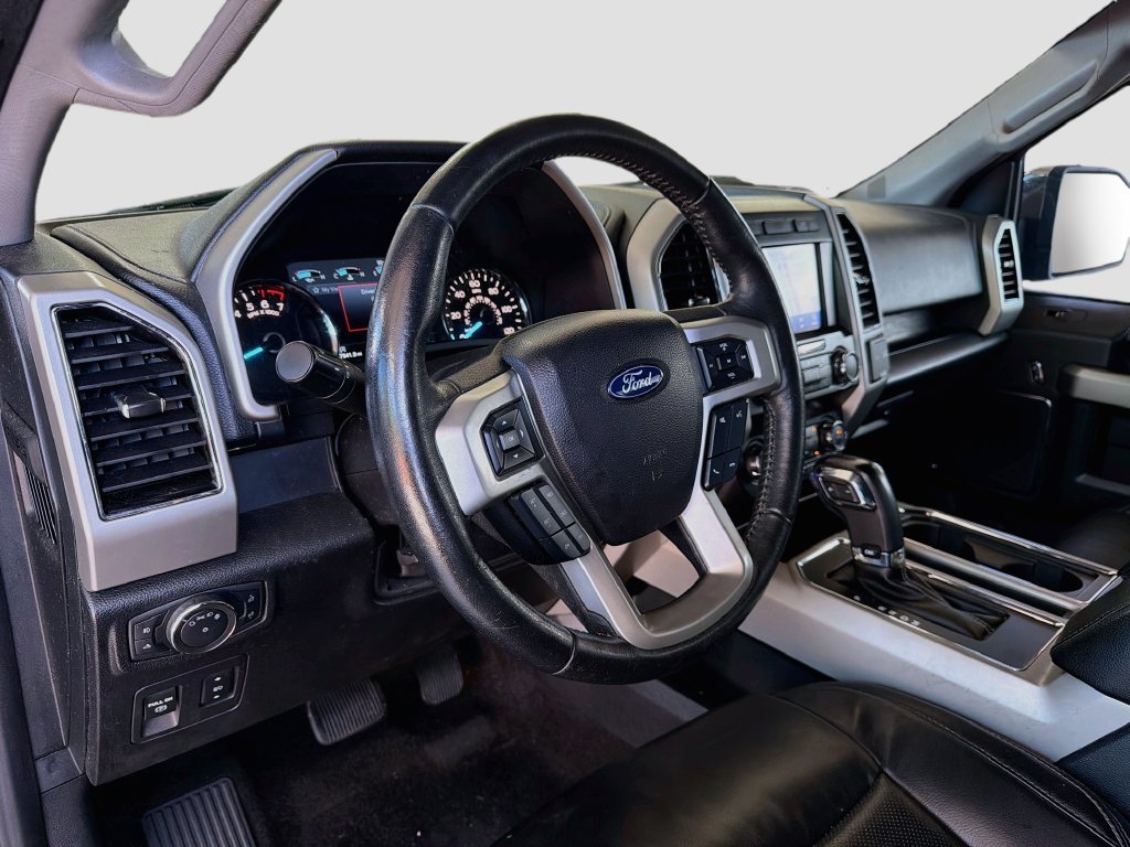 Used 2020 Ford F150 Lariat RWD image 9