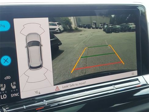 New 2026 Volkswagen Atlas Cross Sport SE image 27