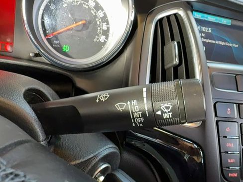 Used 2019 Buick Cascada Premium image 29