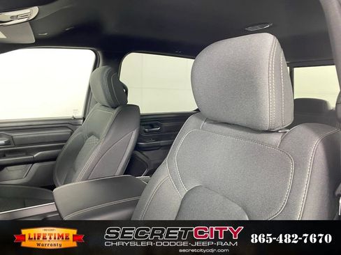 New 2026 RAM 1500 Express AWD/4WD image 10