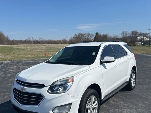 Used 2017 Chevrolet Equinox LT w/ Convenience Package image 5