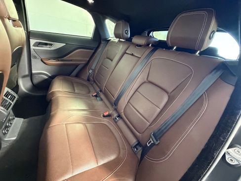 Used 2018 Jaguar F-PACE S image 29