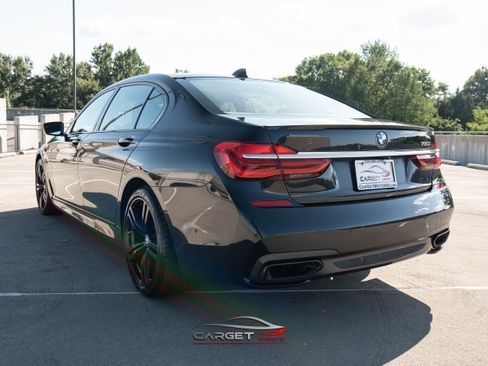 Used 2016 BMW 750i w/ M Sport Package image 5