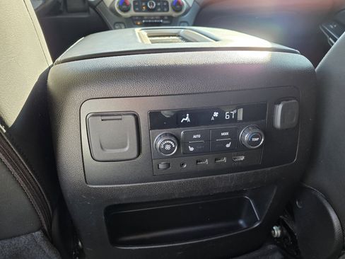 Used 2019 GMC Yukon Denali w/ Denali Ultimate Package image 24