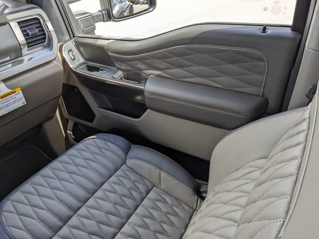 Used 2026 Ford F450 Platinum w/ Platinum Plus Package AWD/4WD image 18
